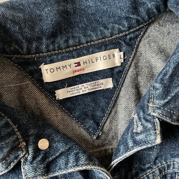 Tommy Hilfiger Jeans Denim Jacket with Logo Sleeve Detailing and Buttons - Picture 4 of 8